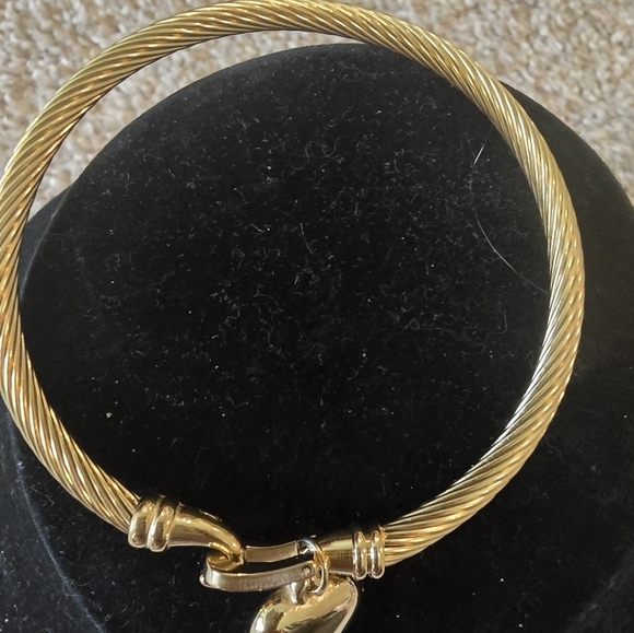 21kp Dubai Jewelry- Gold Heart Charm Bracelet - Picture 3 of 11